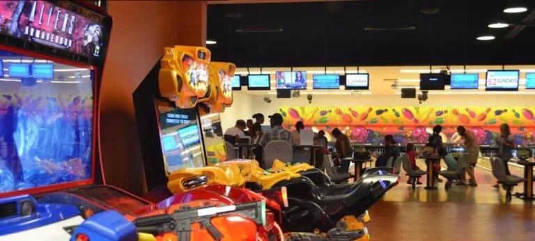 Stars and Strikes Family Entertainment Center Buford