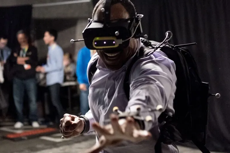 MIRAGE VR